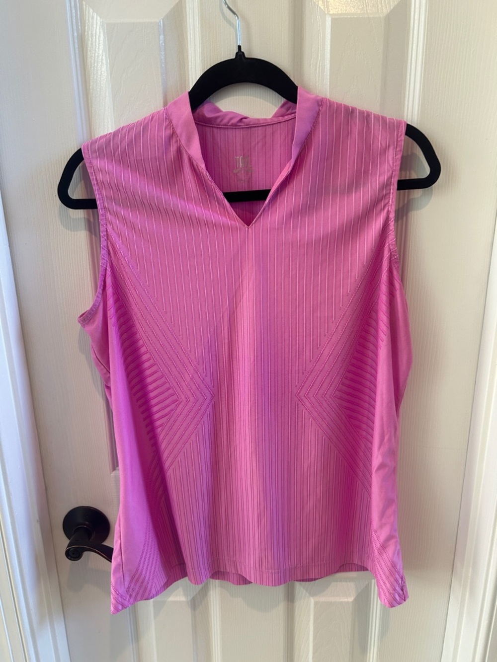 Tail Sleeveless Pink V-Neck Women’s Top